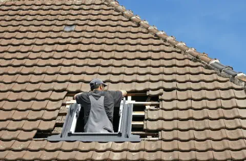 Pose de velux à Burie